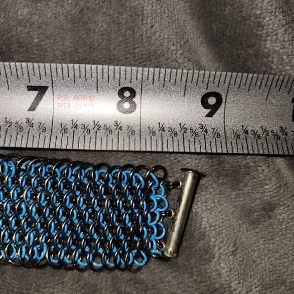 Dragon Scale Chainmail Bracelet (B97) - Picture 6 of 6